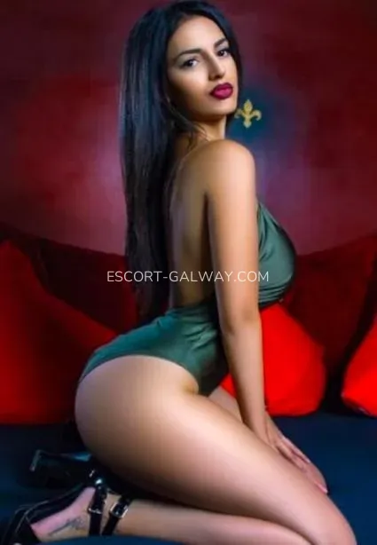 Escort Galway Payton — 4