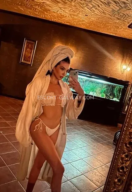 Escort Galway Faith — 9