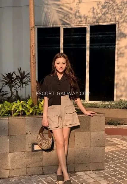 Escort Galway Destiny — 3
