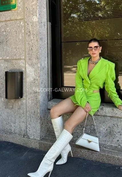 Escort Galway Charlotte — 9