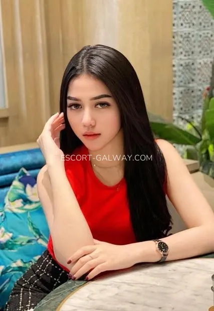 Escort Galway emelie