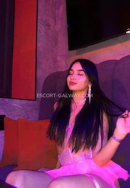 Escort Galway Emelie — 7