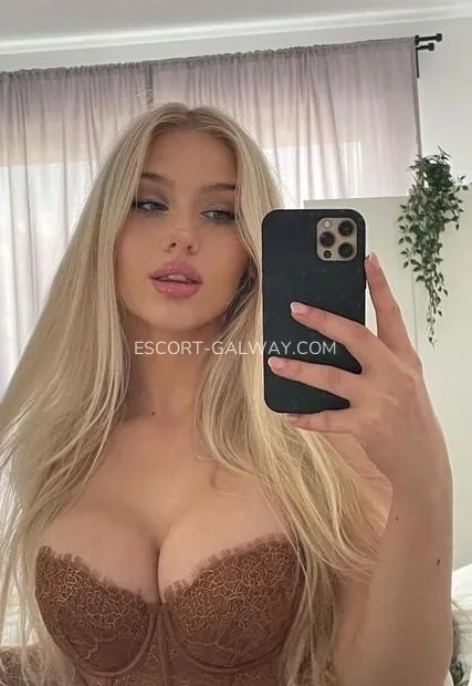 Escort djevojka Viktoria - Galway