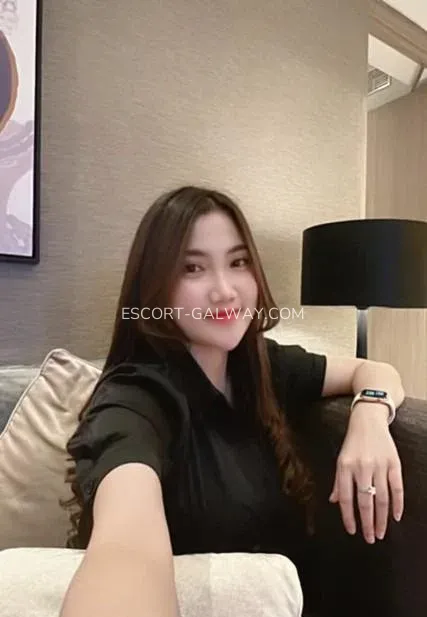 Escort Galway Avery — 1