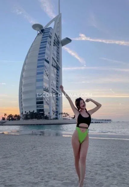 Escort Galway Taylor — 1