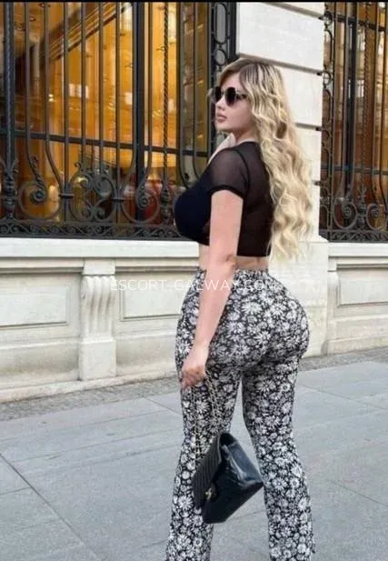 Escort Galway Mackenzie — 3