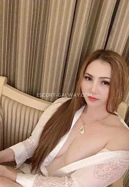 Escort Galway Hannah — 1