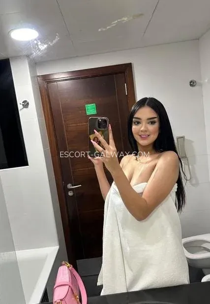 Escort Galway Katie — 10