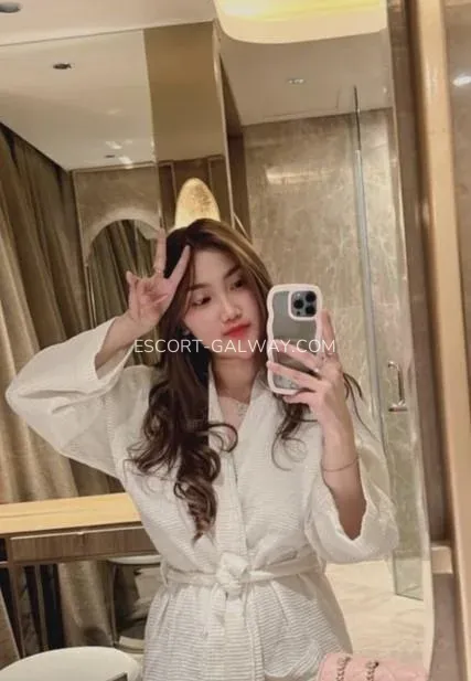 Escort Galway Avery — 8