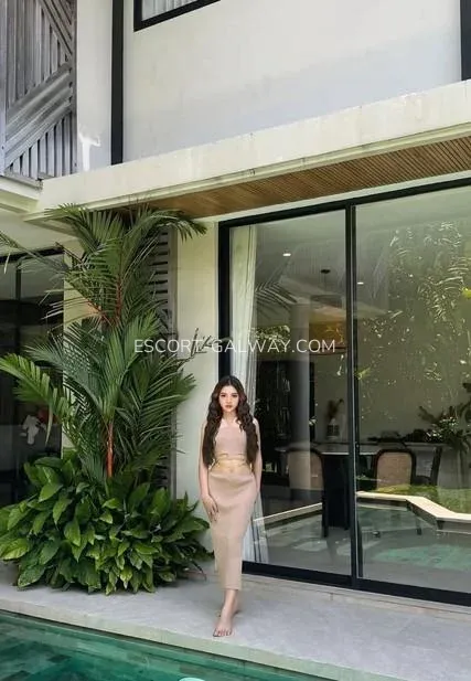 Escort Galway Destiny — 4