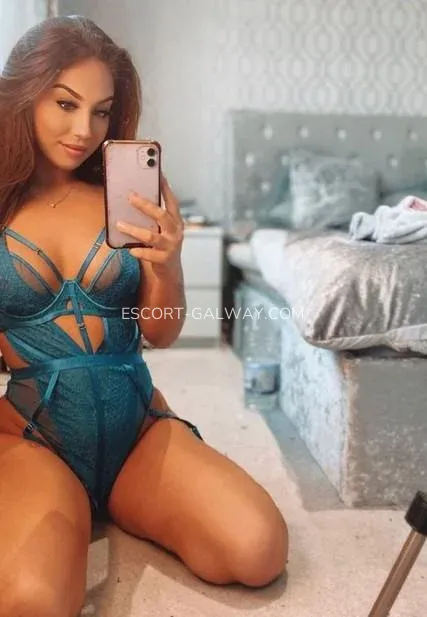 Escort Galway Yvonne — 5