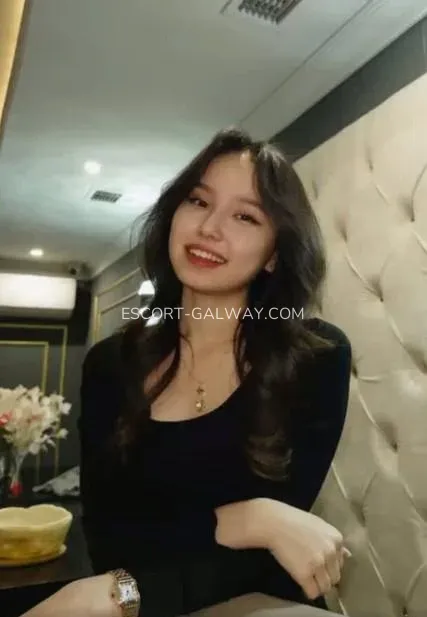 Escort Galway Viola — 5