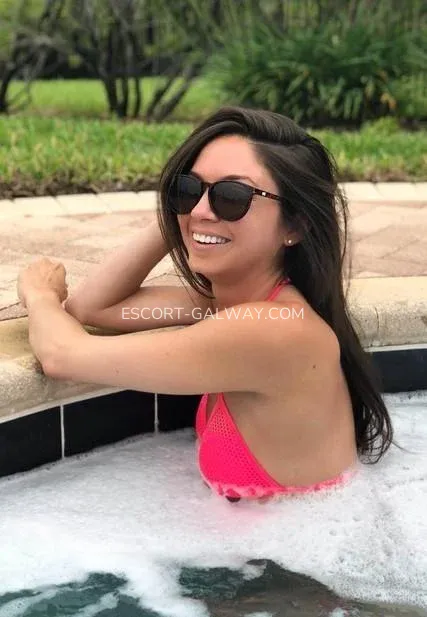 Escort Galway Elizabeth — 3