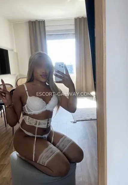 Escort Galway Brooke — 1