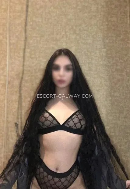 Escort Galway Lillian — 4
