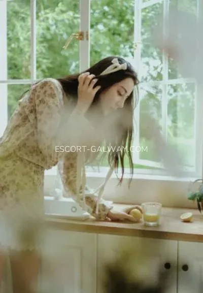 Escort Galway Louise — 3