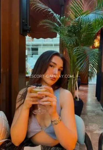 Escort Galway Cinta — 4
