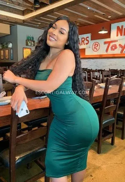 Escort Galway Reese — 1