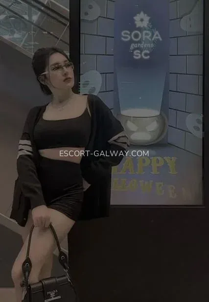Escort Galway Viola — 5