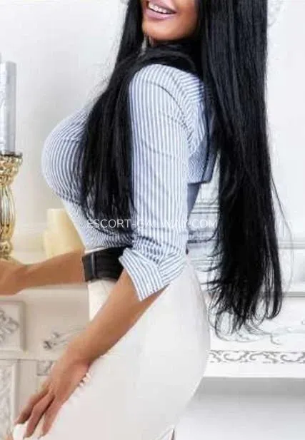 Escort Galway Caroline — 4