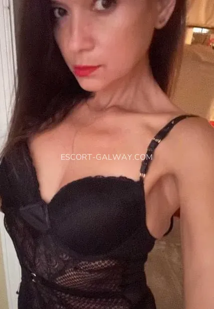 Escort Galway Yvonne — 3