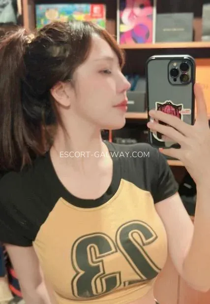 Escort Galway Carina — 1