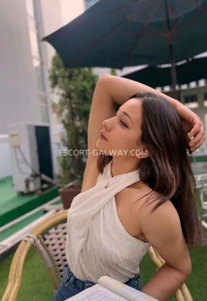 Escort Galway Sarah — 2
