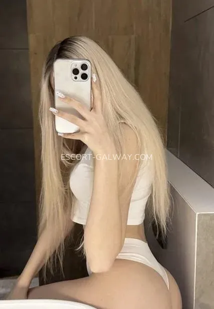 Escort Galway Amalia — 3