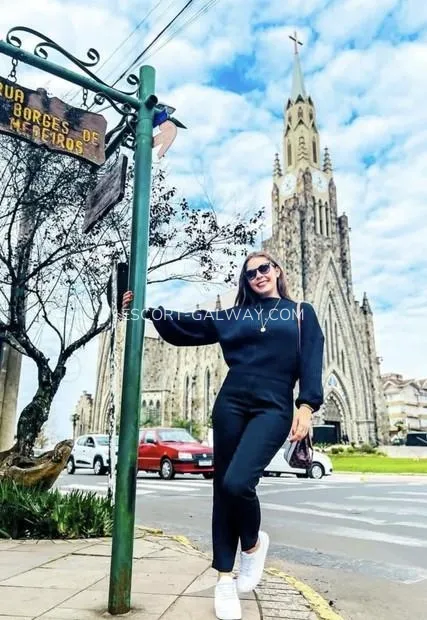 Escort Galway Camryn — 2