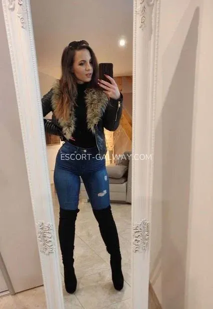 Escort Galway Avery — 3