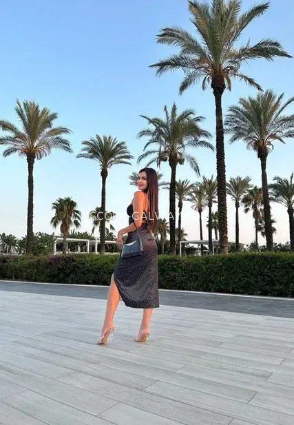 Escort Galway Clio — 4